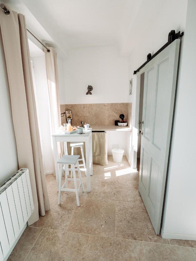 La Maison Bourgeoise - Adults Only Hotel Pourrieres Ngoại thất bức ảnh